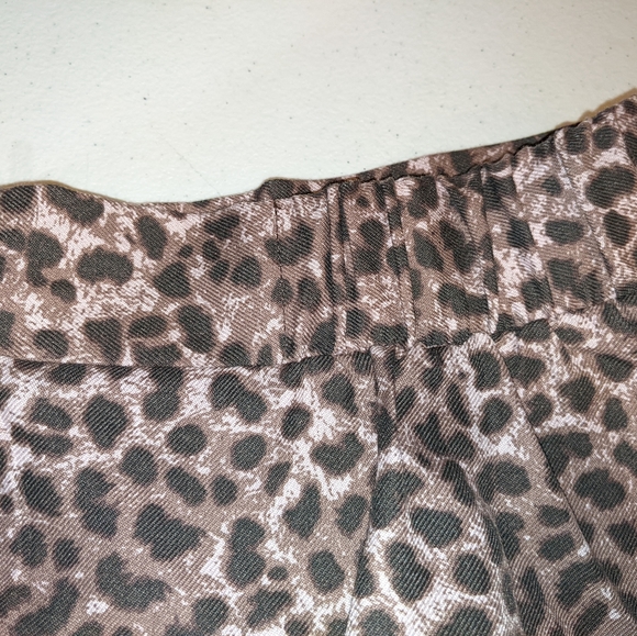 Torrid Leopard Print Skater Skirt NWOT - Picture 6 of 9